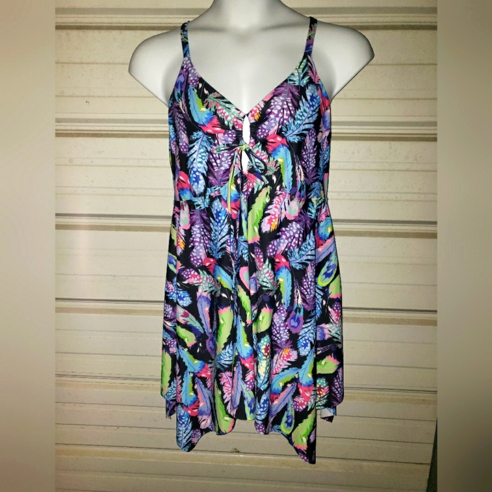 Plus Size 18 2x Womens one Piece Swimsuit Flowy Feather Print New